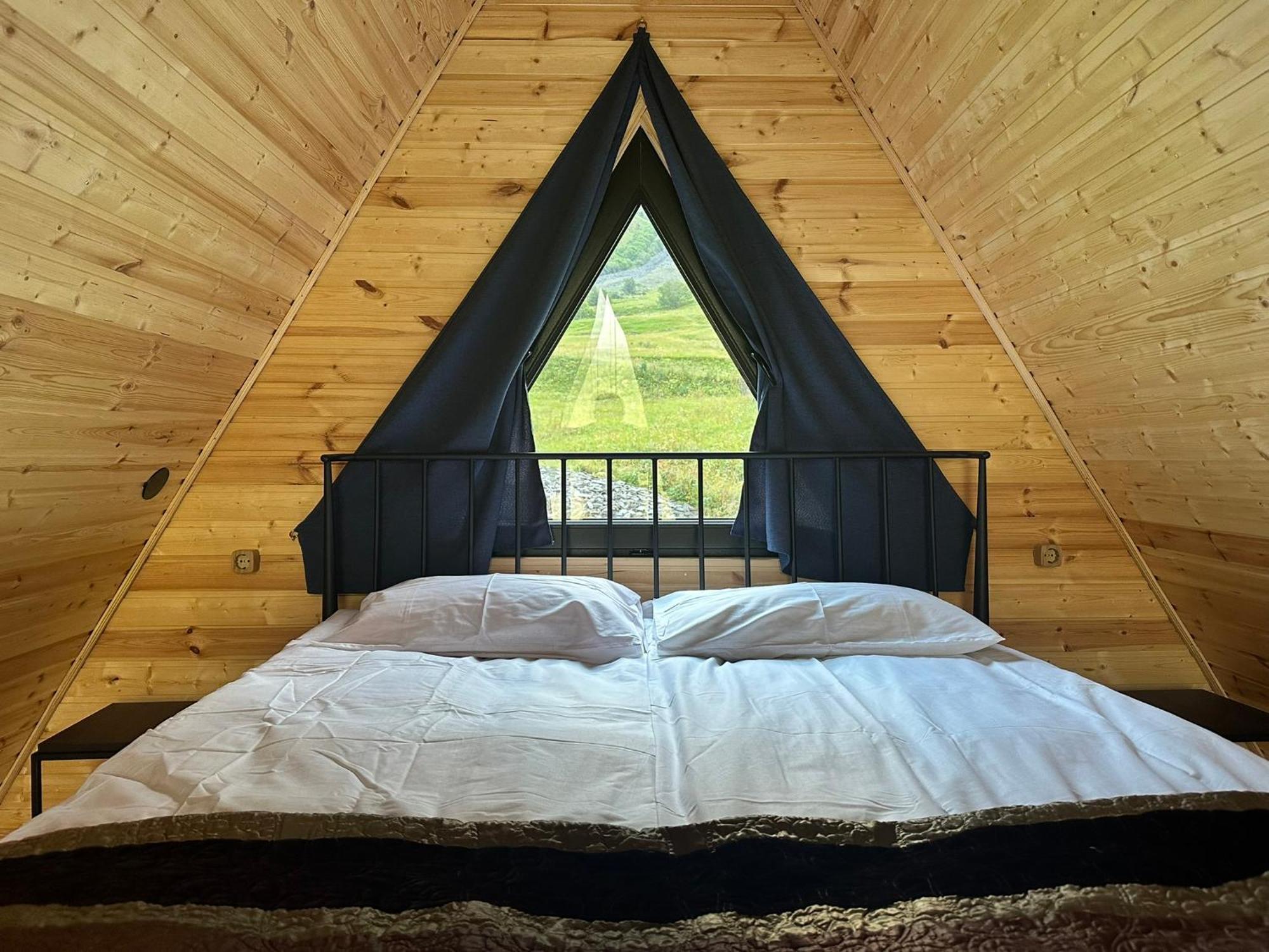 A&B Cottages 카즈베기 외부 사진