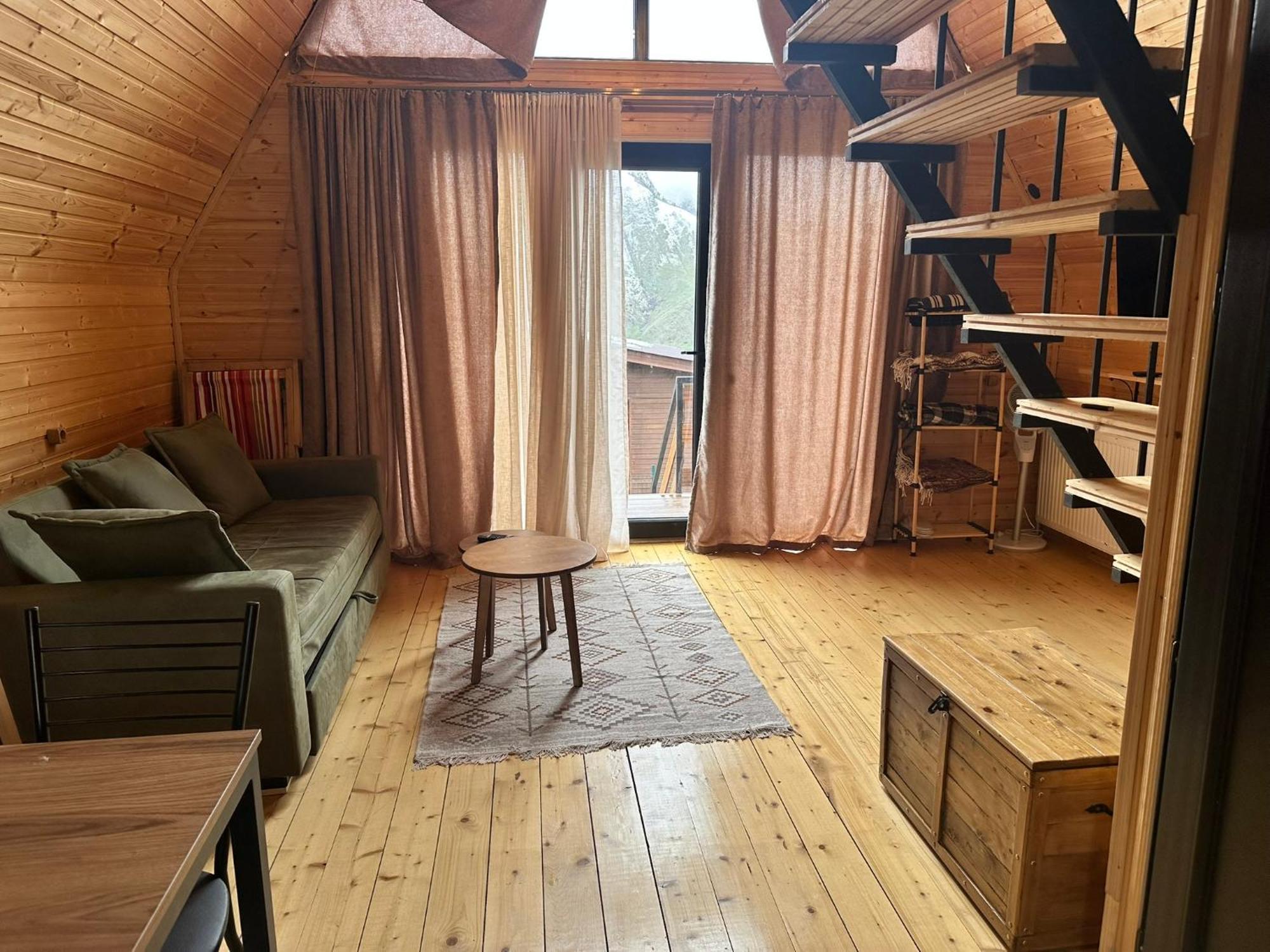 A&B Cottages 카즈베기 외부 사진